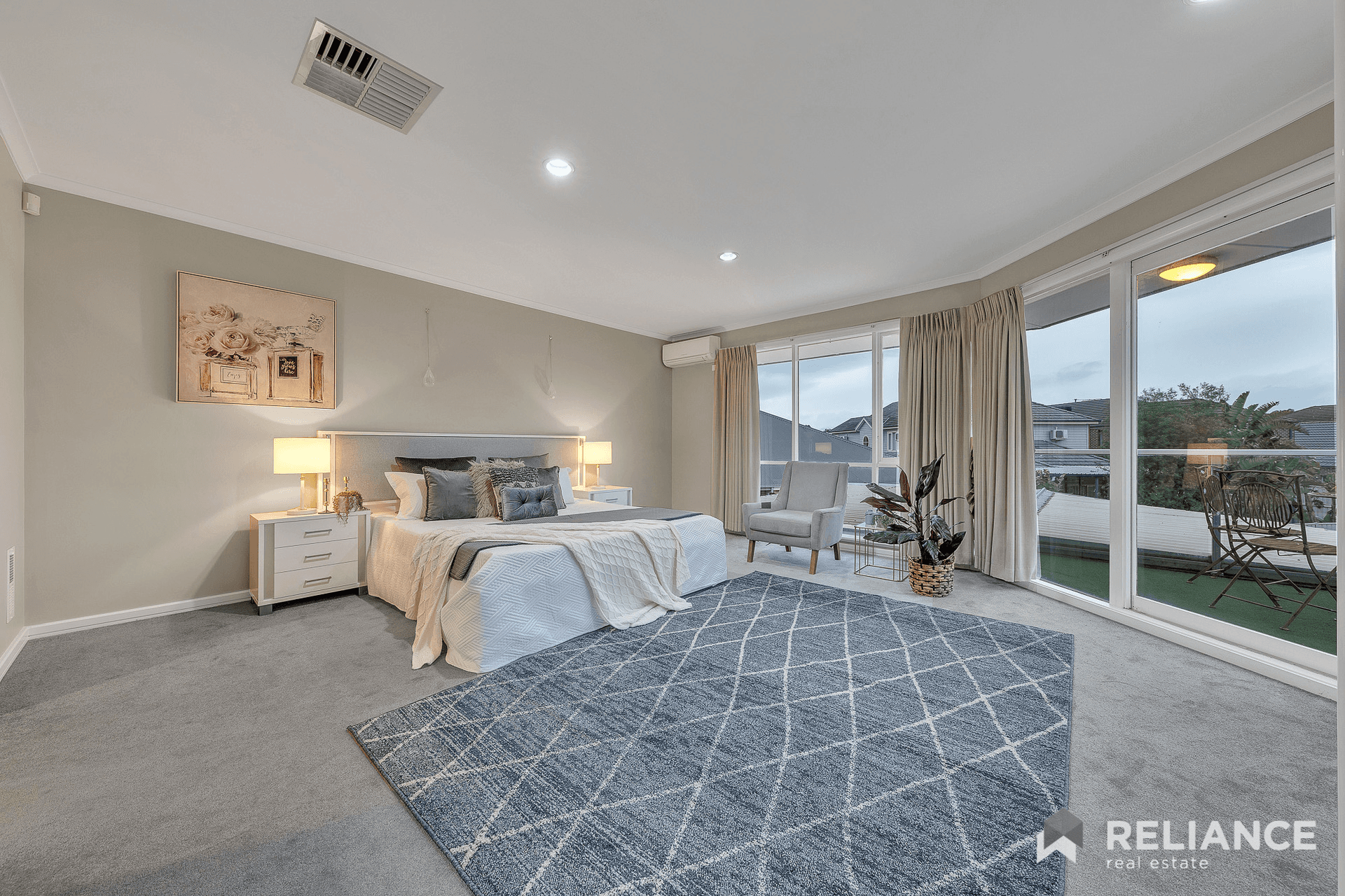 2 Lake Logan Way, Caroline Springs, VIC 3023