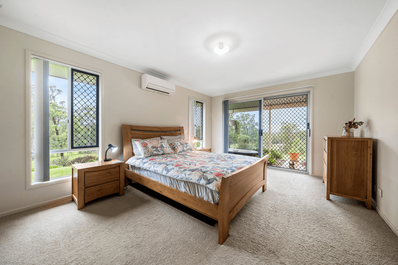 37 Essex Court, MOUNT HALLEN, QLD 4312