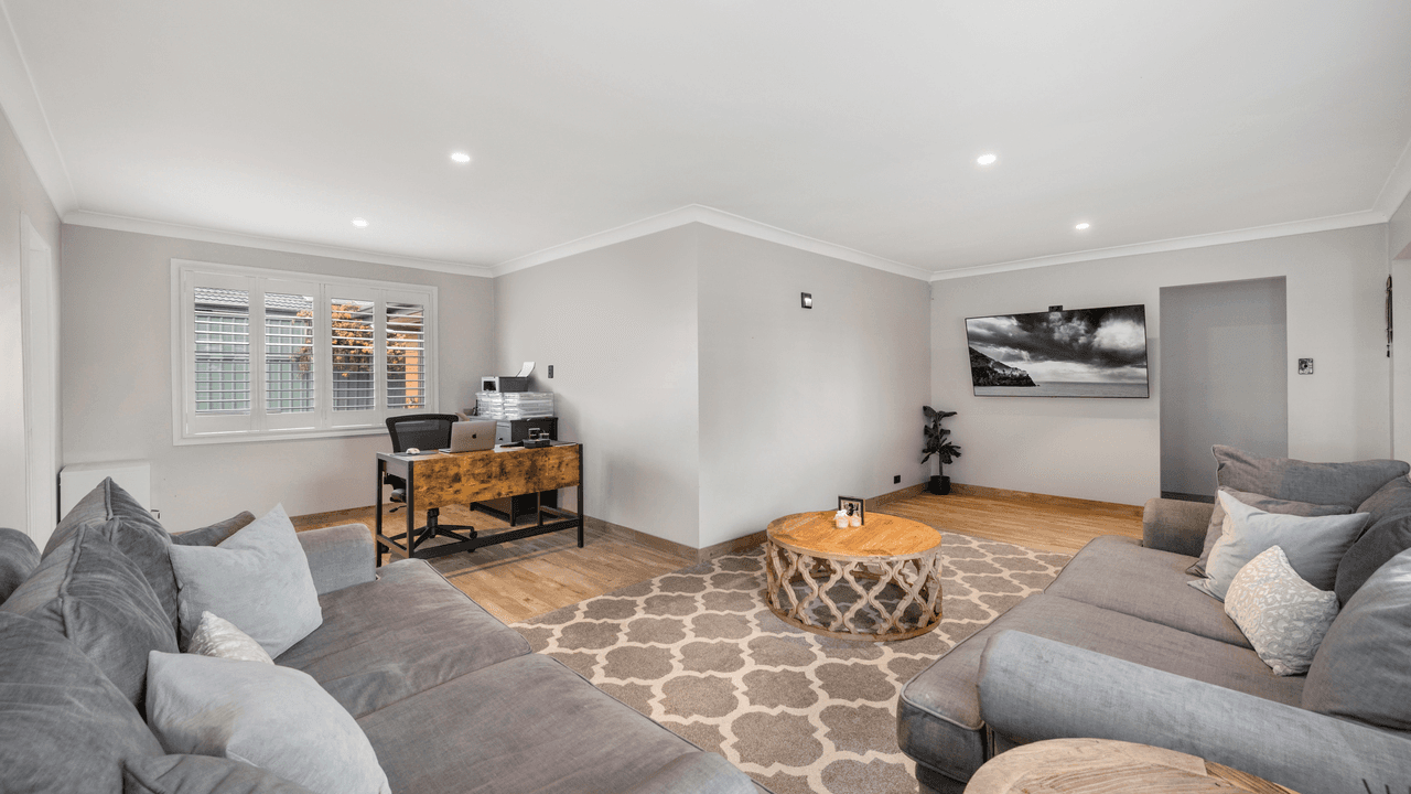 218 Saint Johns Road, BRADBURY, NSW 2560