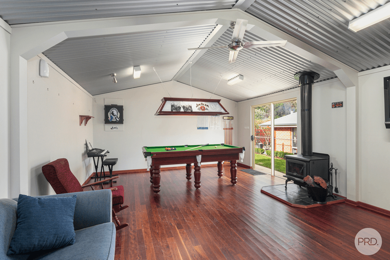 62 Darriwell Drive, MOUNT HELEN, VIC 3350