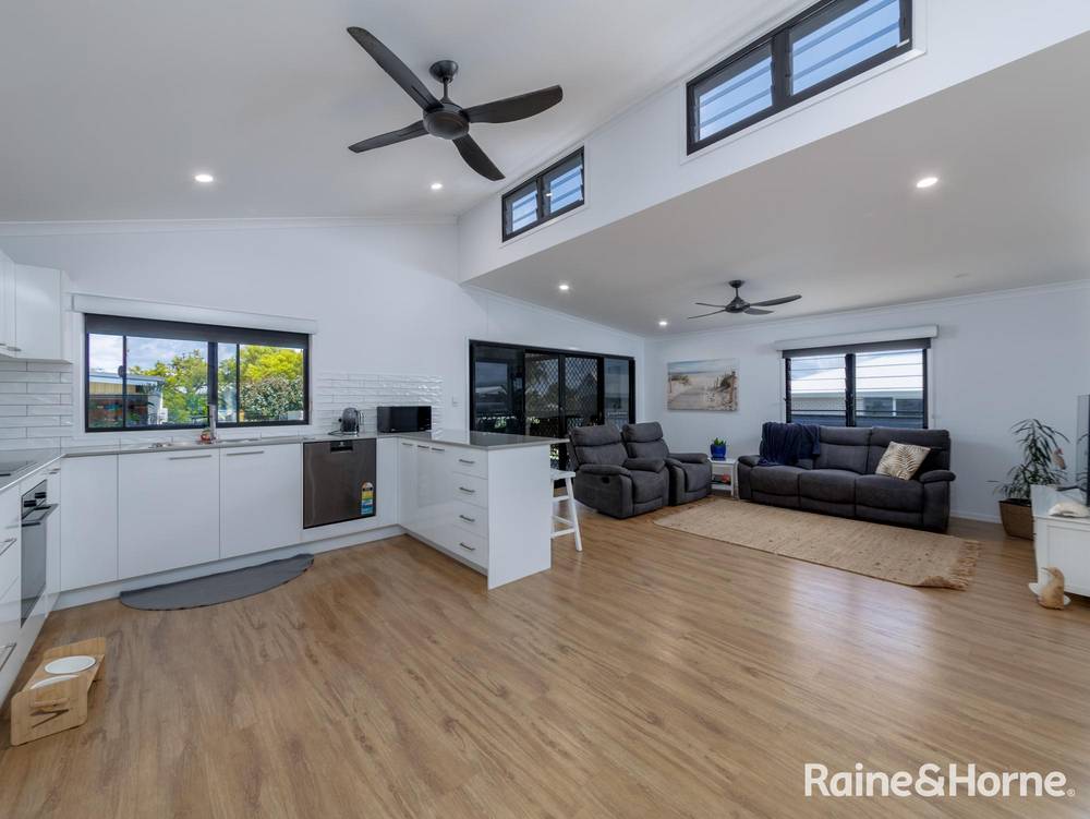 6 Sunset Avenue, WOODGATE, QLD 4660