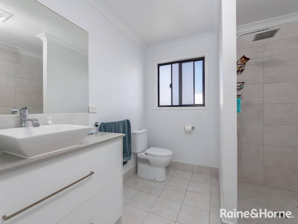 6 Sunset Avenue, WOODGATE, QLD 4660