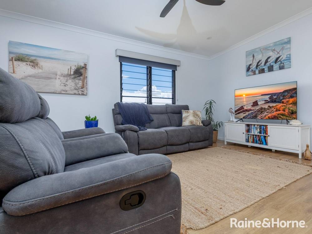 6 Sunset Avenue, WOODGATE, QLD 4660