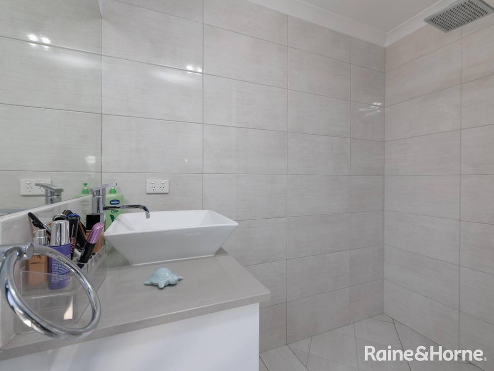 6 Sunset Avenue, WOODGATE, QLD 4660