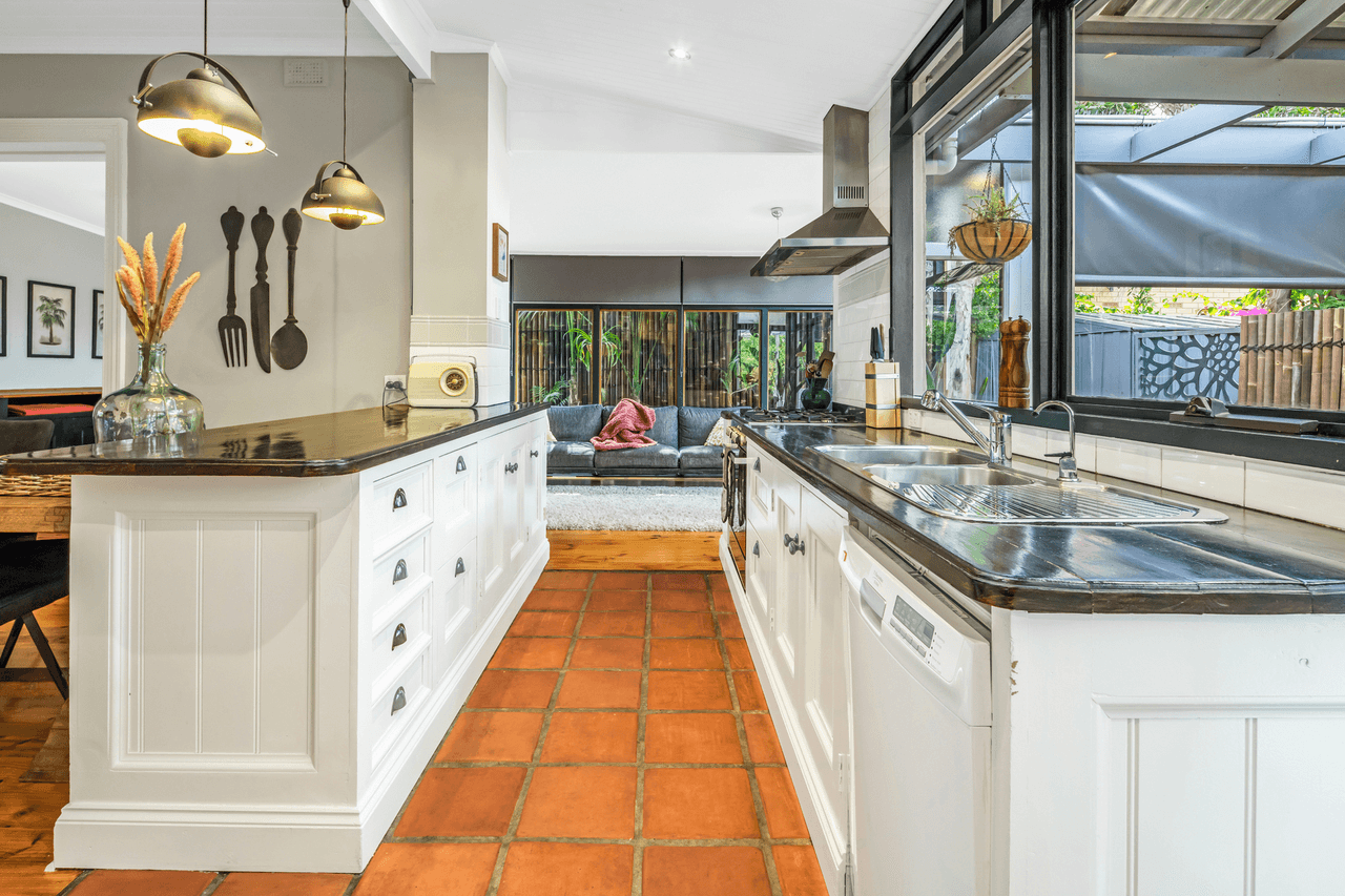 34 Oaklands Road, Somerton Park, SA 5044