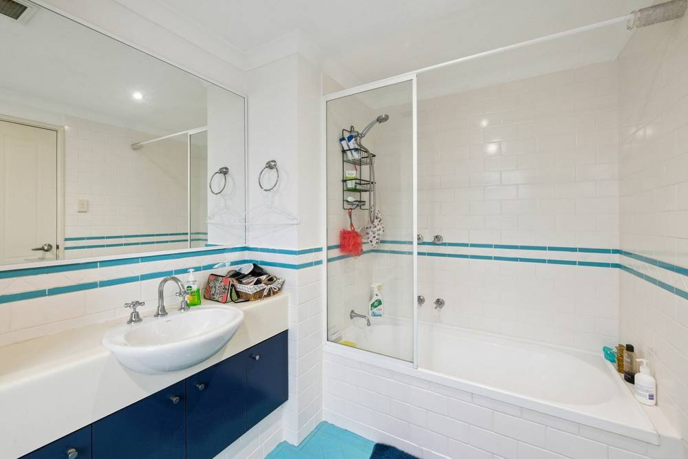 Unit 2/2 Henry Lawson Walk, East Perth, WA 6004