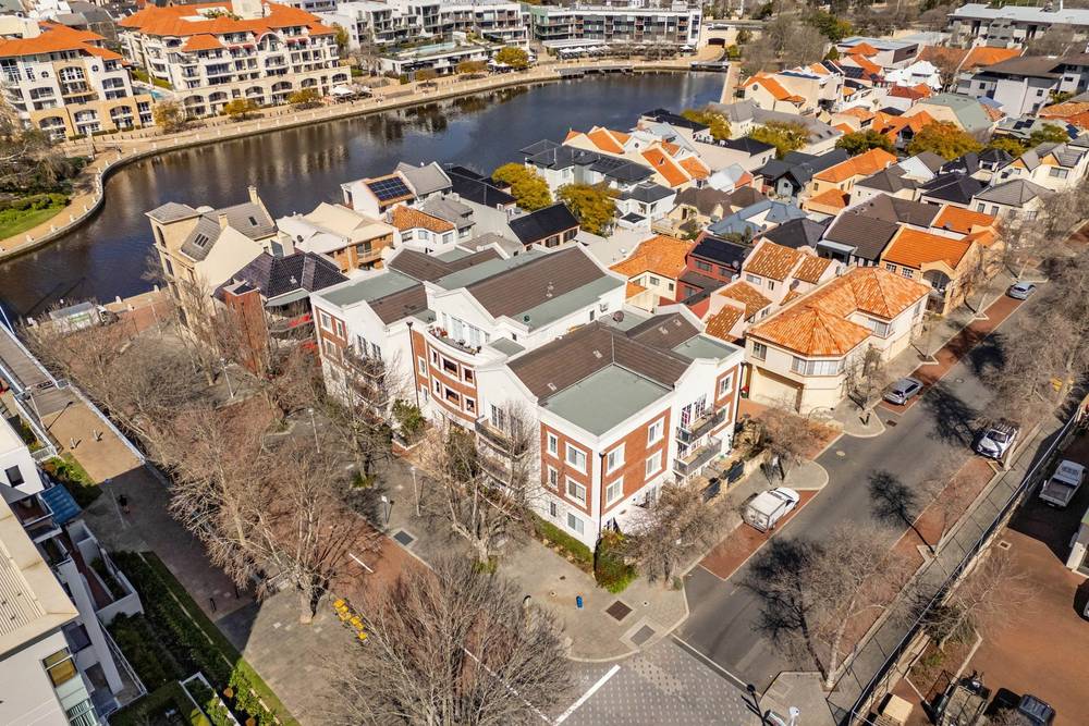 Unit 2/2 Henry Lawson Walk, East Perth, WA 6004