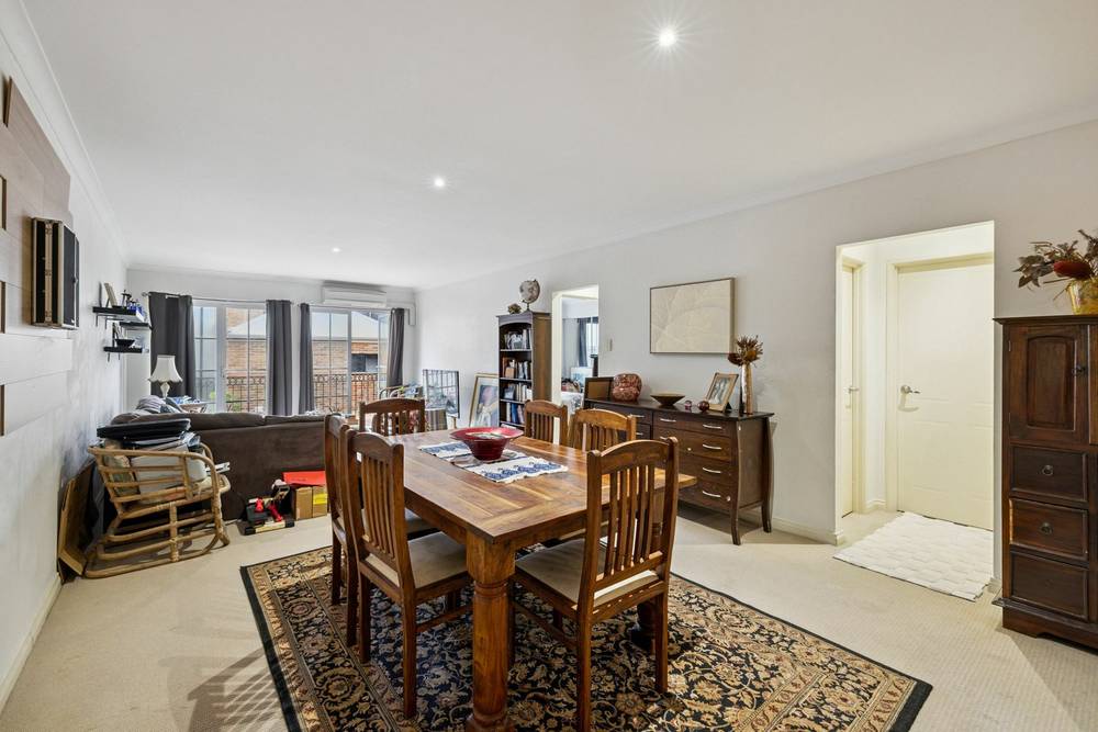 Unit 2/2 Henry Lawson Walk, East Perth, WA 6004