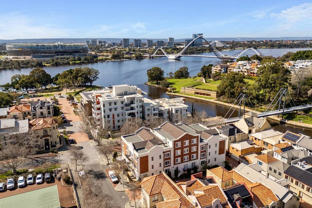 Unit 2/2 Henry Lawson Walk, East Perth, WA 6004
