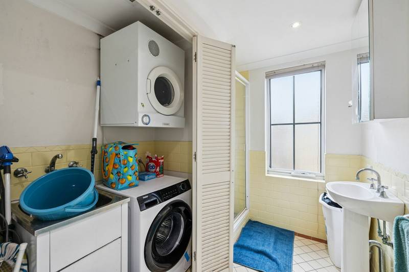 Unit 2/2 Henry Lawson Walk, East Perth, WA 6004