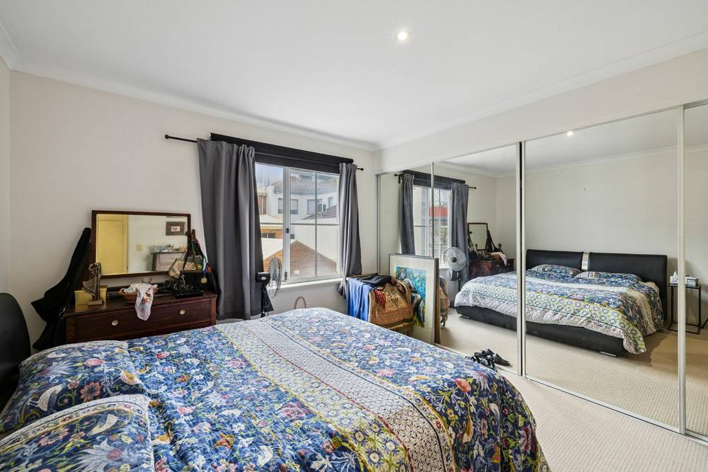 Unit 2/2 Henry Lawson Walk, East Perth, WA 6004
