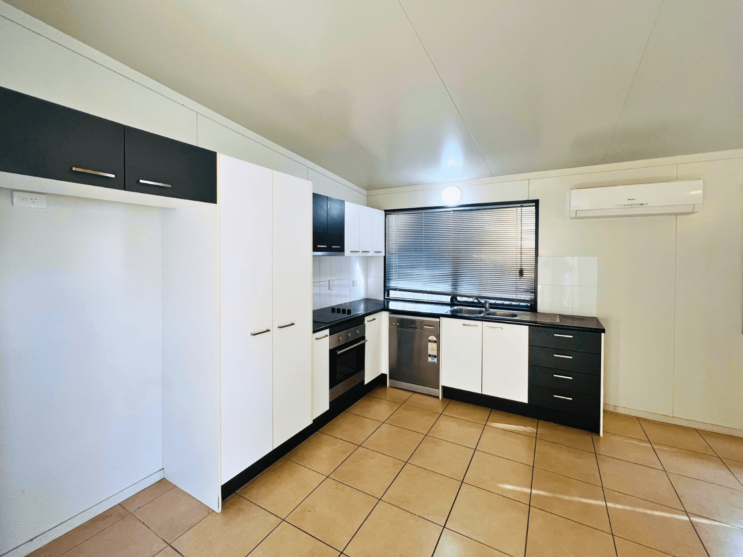 67/73 Centenary Drive North, MIDDLEMOUNT, QLD 4746