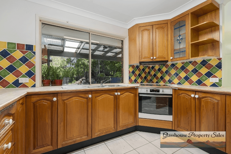 14  Ridgemount Place, Glass House Mountains, QLD 4518