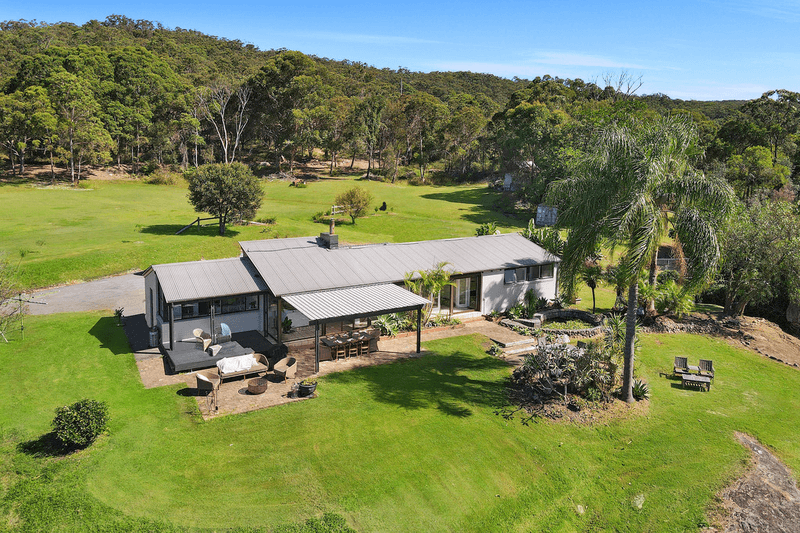 32 Sunnyside Avenue, POINT CLARE, NSW 2250