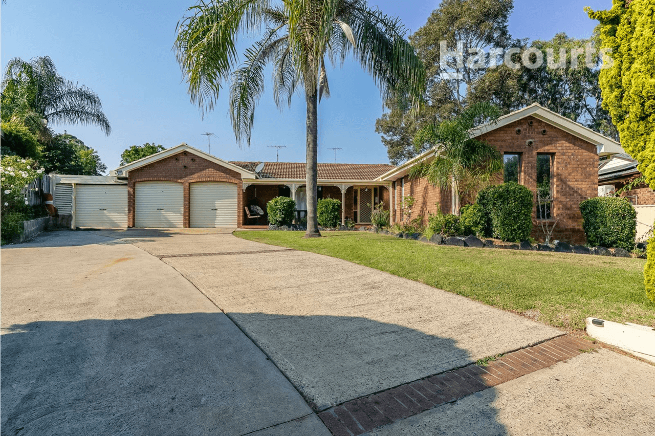 14 Moffat Place, Minto, NSW 2566