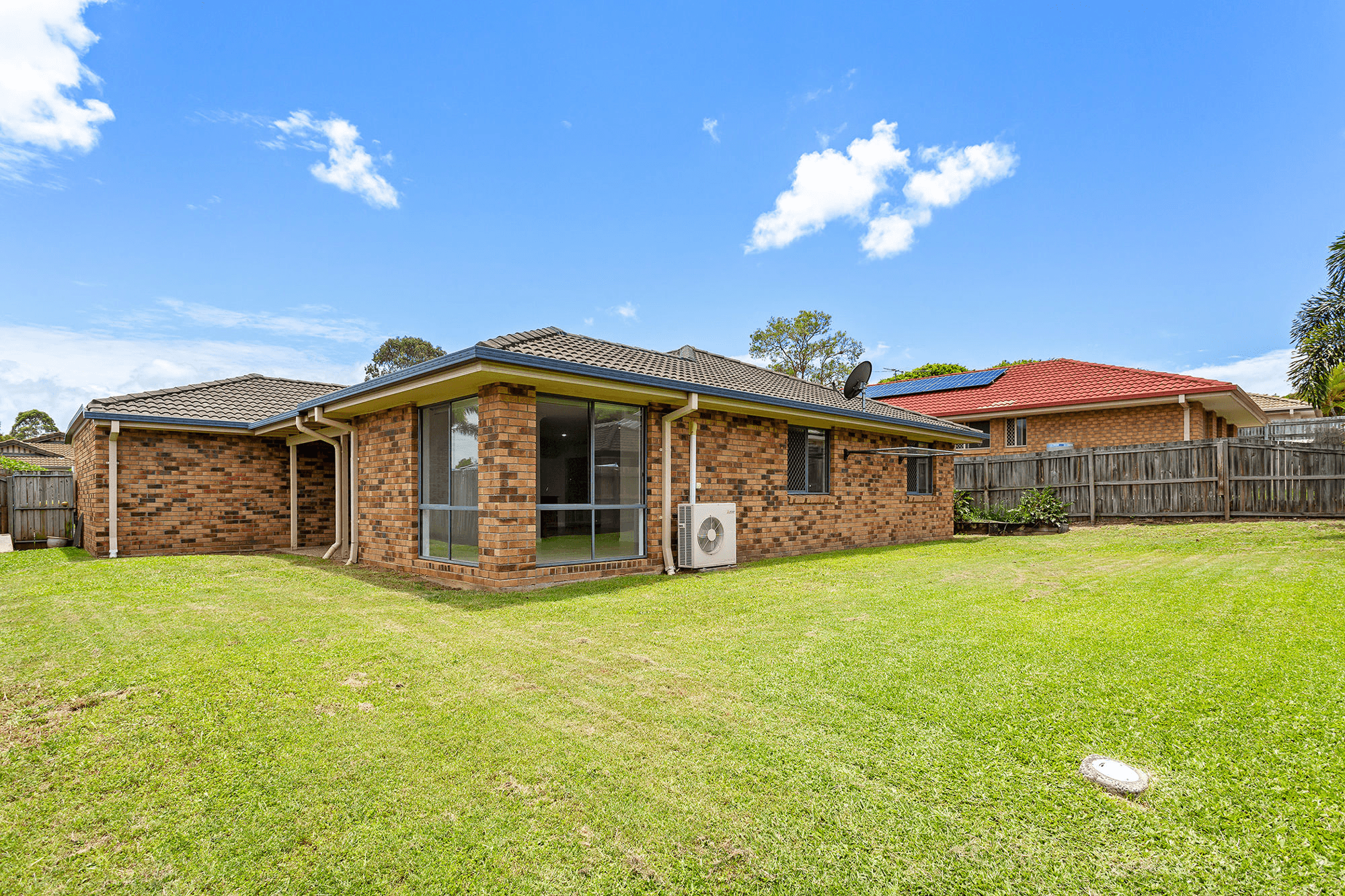 8 Elaine Place, BIRKDALE, QLD 4159