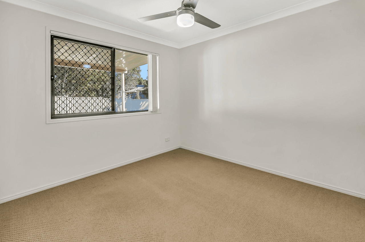 8 Armani Avenue, PIMPAMA, QLD 4209