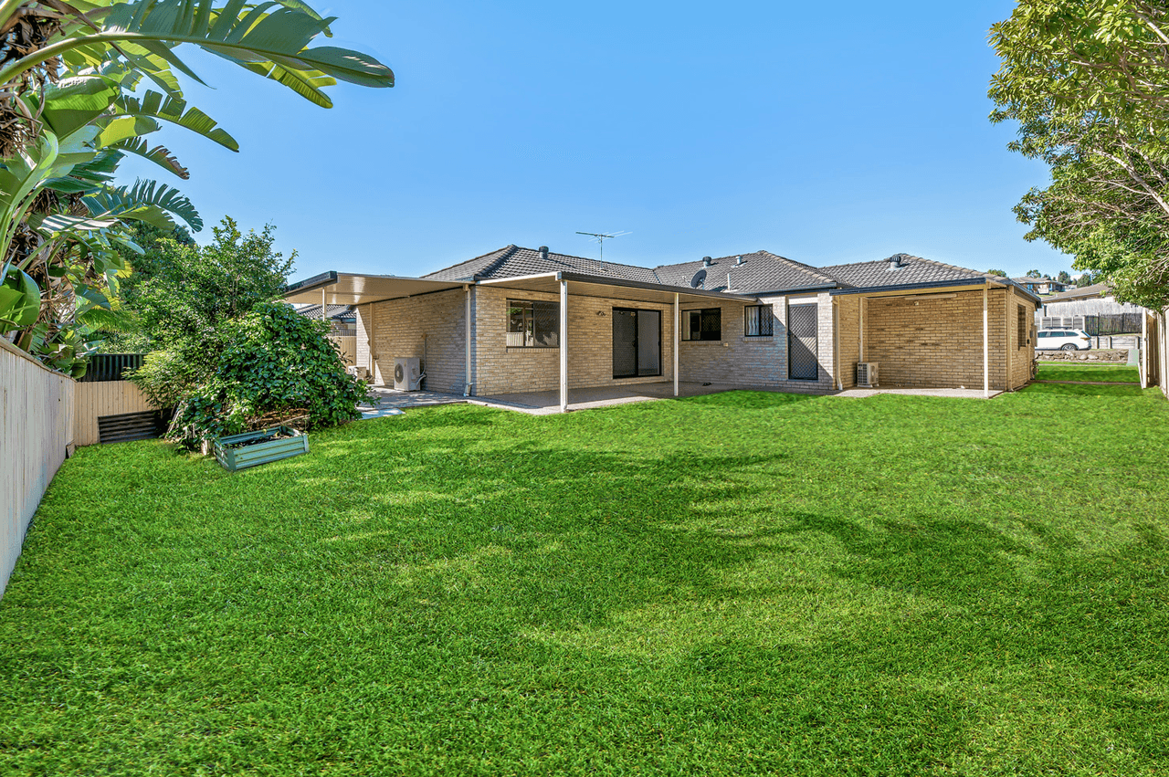 8 Armani Avenue, PIMPAMA, QLD 4209