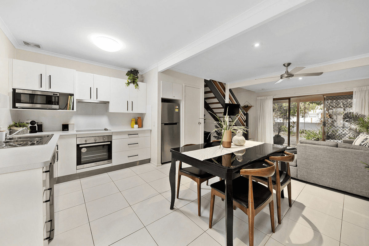 8/124 Noosa Parade, Noosaville, QLD 4566