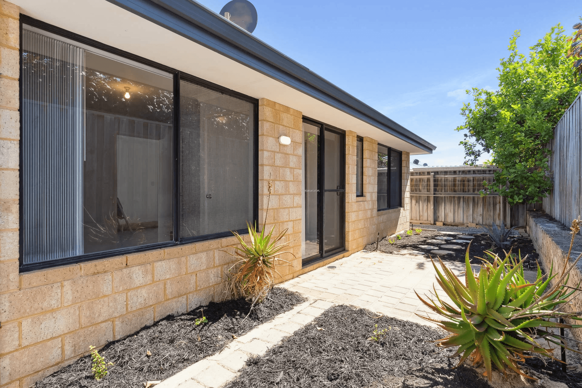 114 Larrawa Circle, Ellenbrook, WA 6069