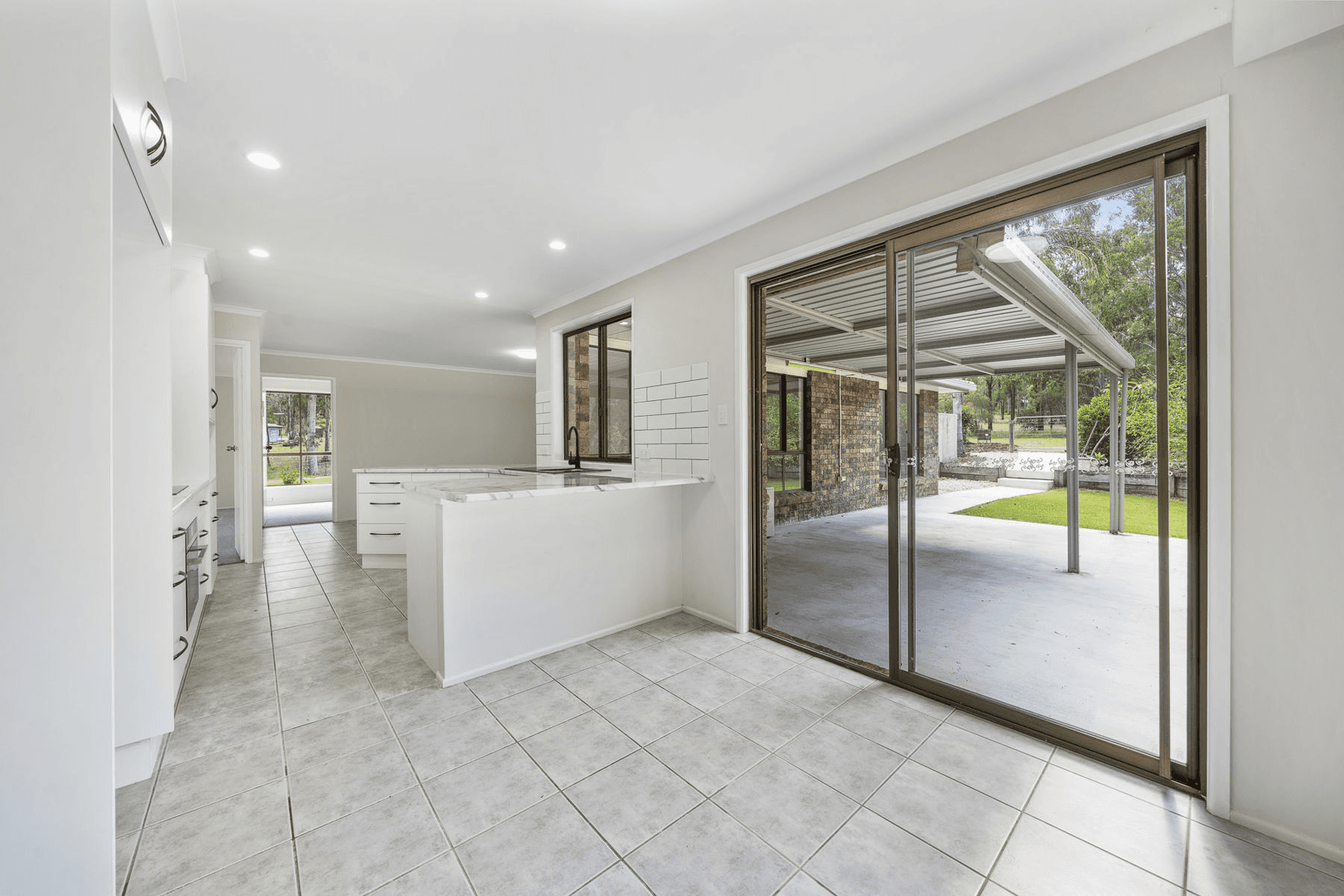 90 Koreelah Street, UPPER LOCKYER, QLD 4352