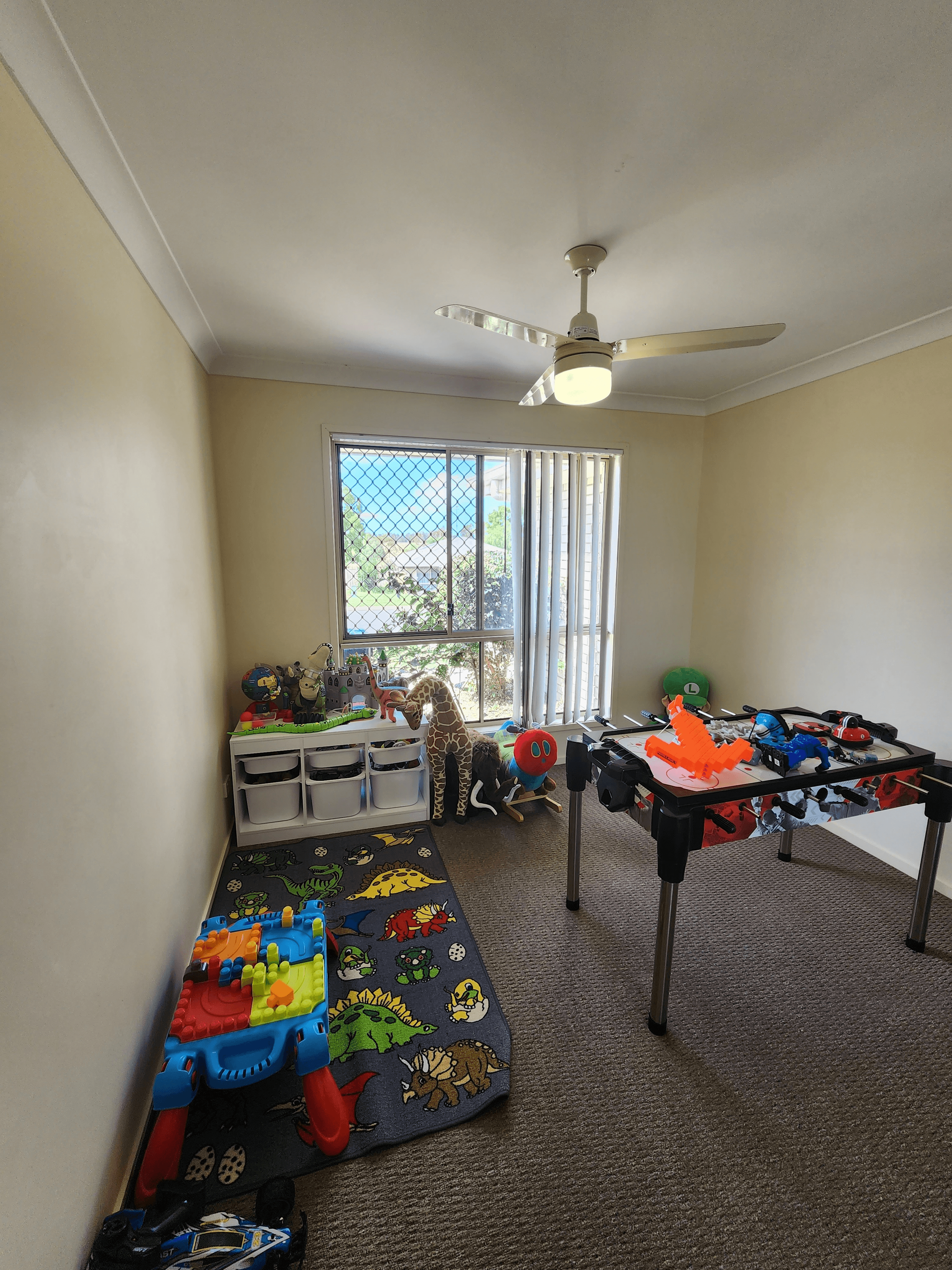 1 Hayden Place, Moura, QLD 4718