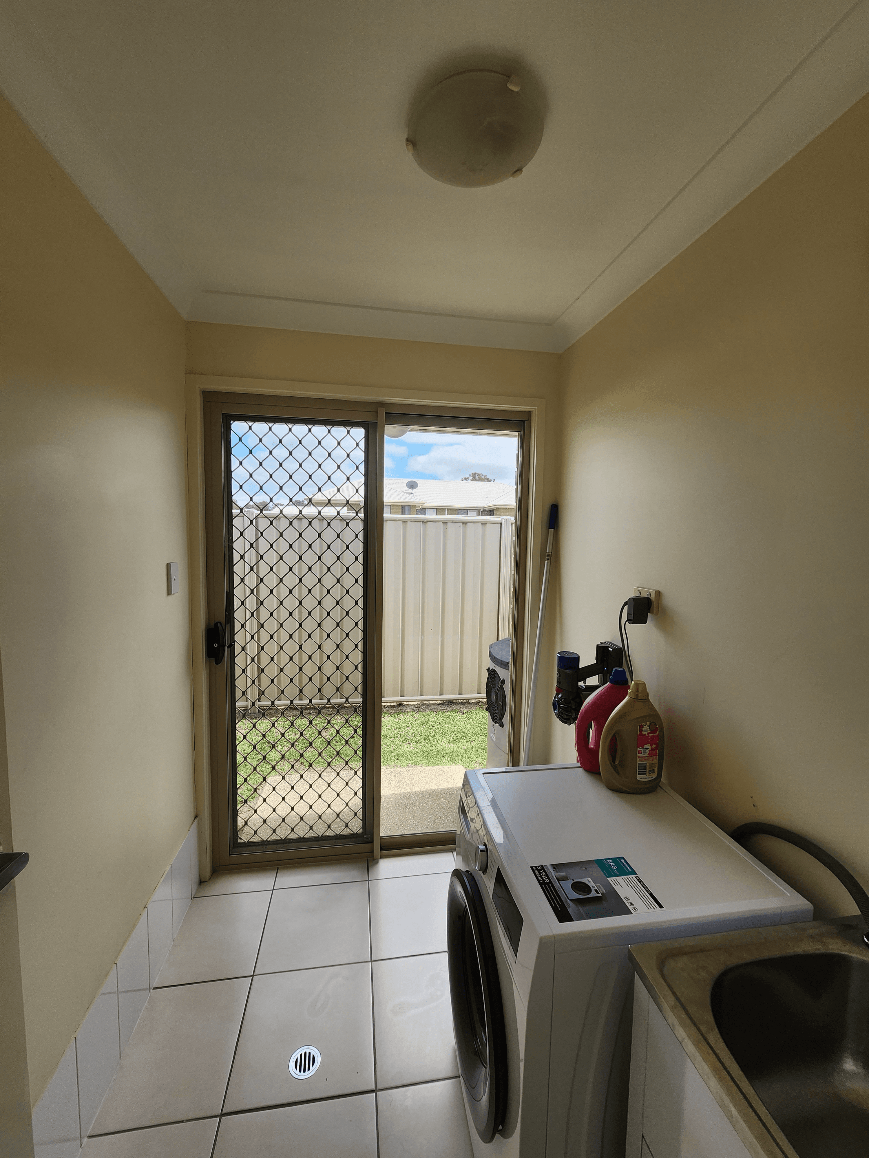 1 Hayden Place, Moura, QLD 4718