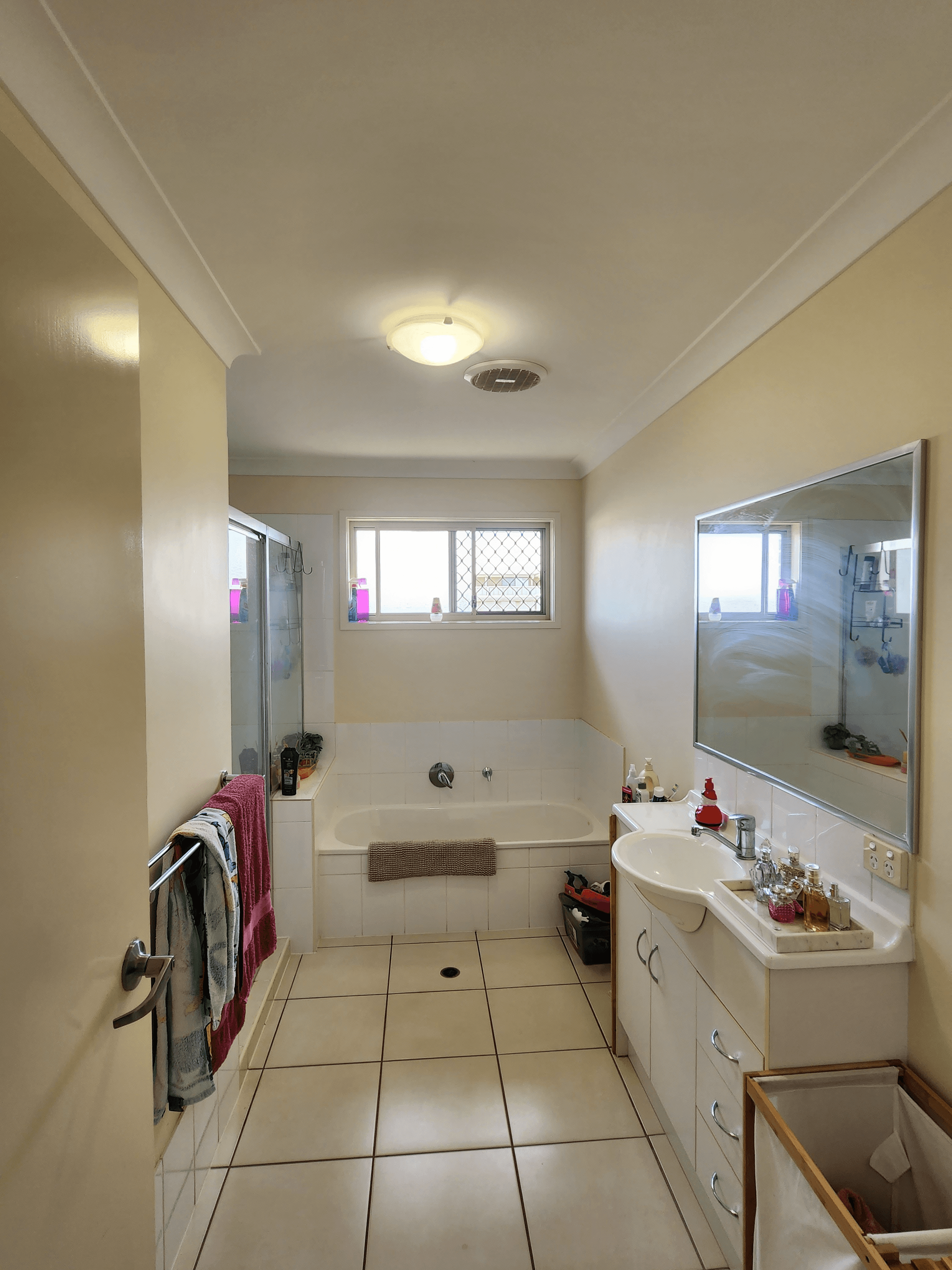 1 Hayden Place, Moura, QLD 4718