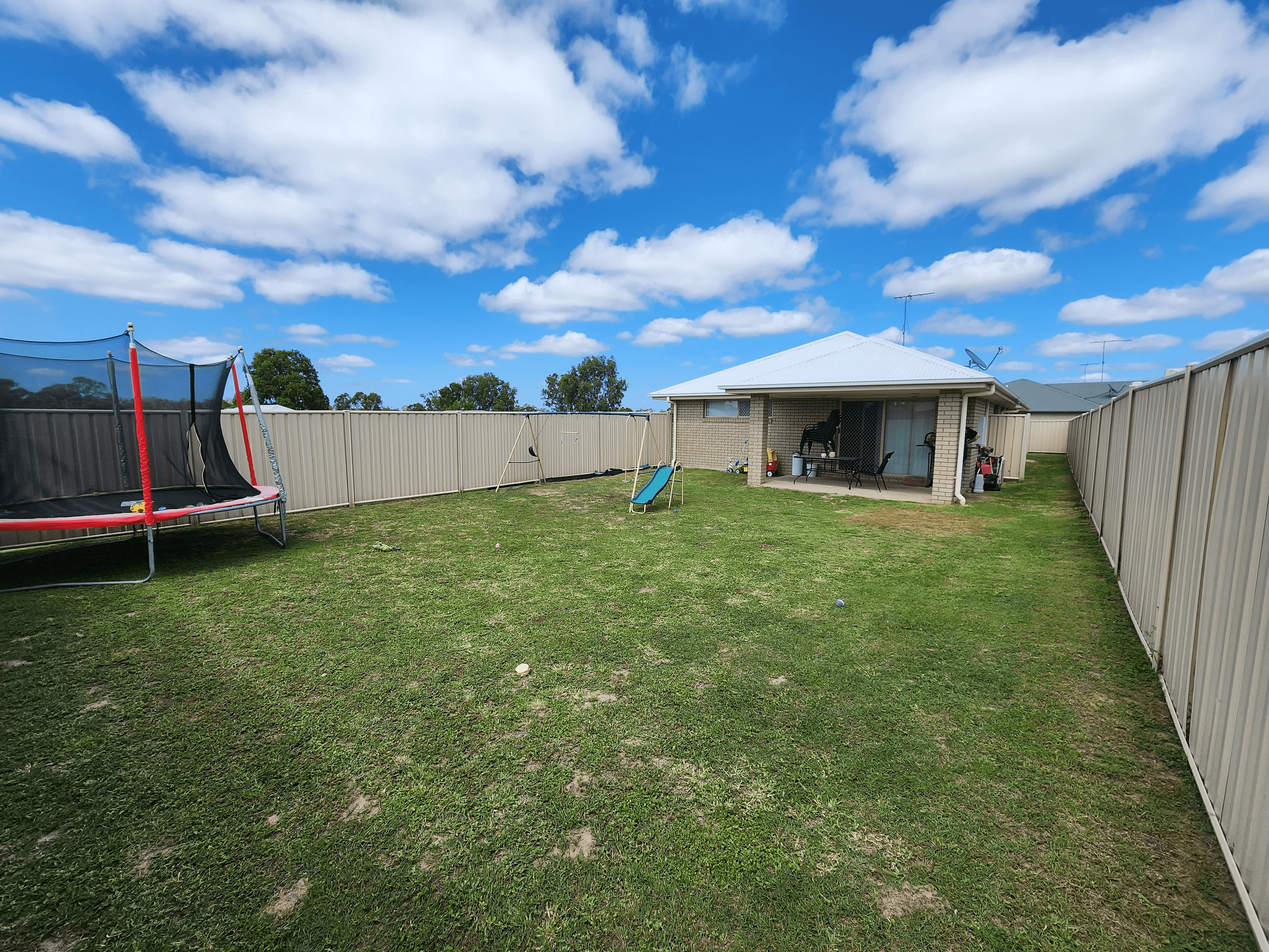 1 Hayden Place, Moura, QLD 4718