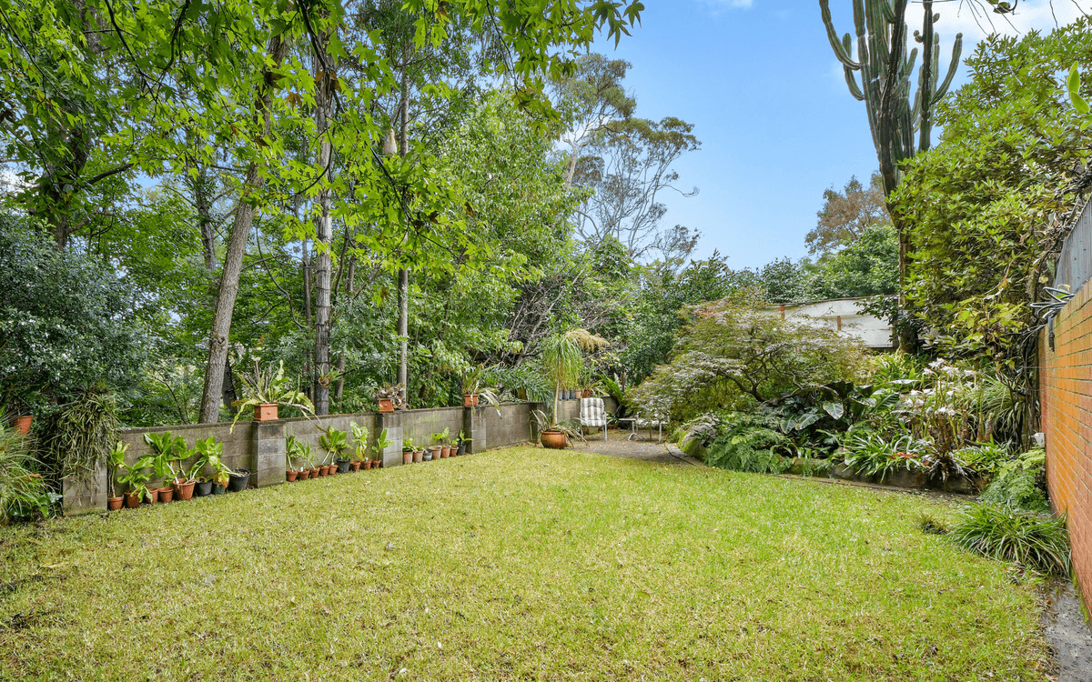 33 Davies Avenue, Springwood, NSW 2777