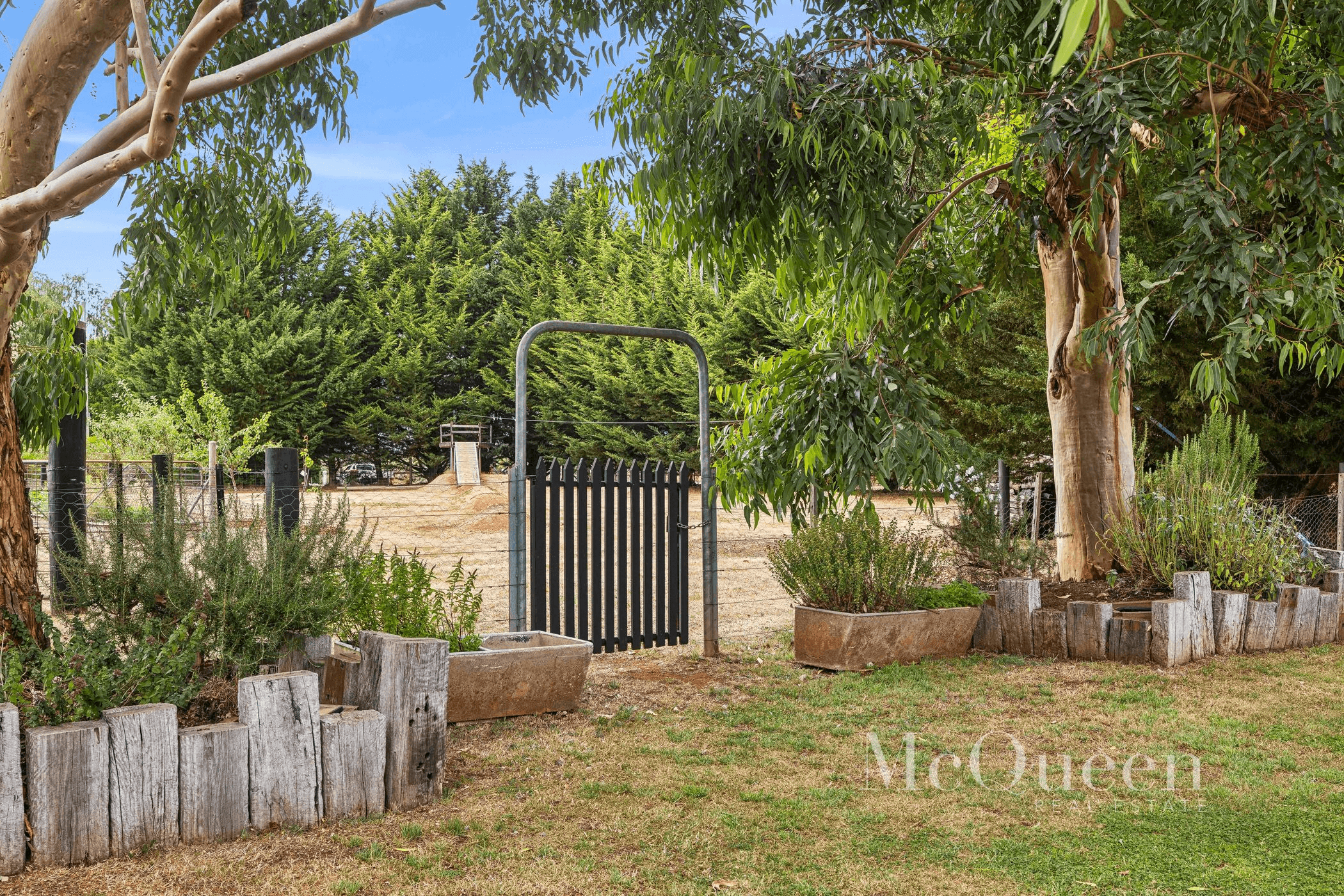 404 James Lane, FERN HILL, VIC 3458