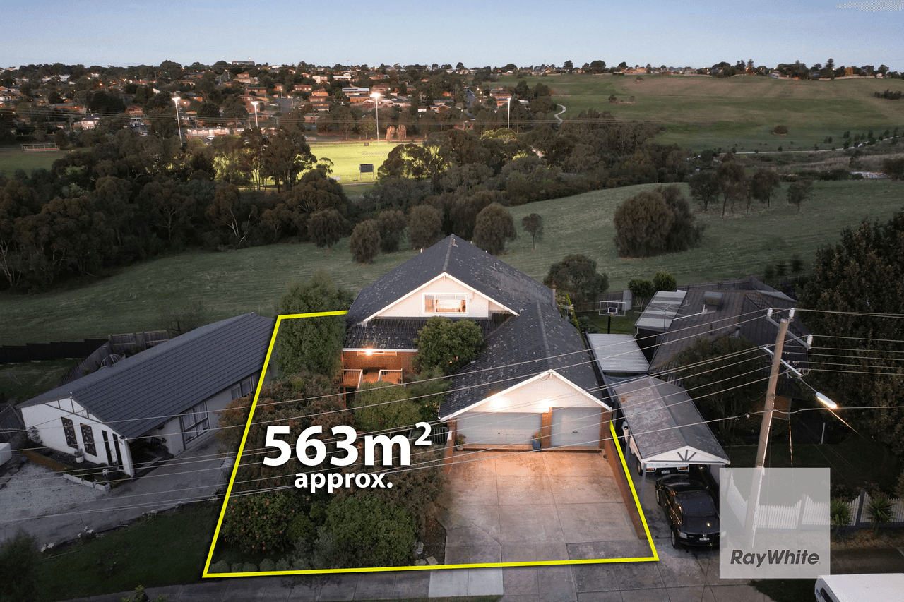 42 Clarke Drive, GLADSTONE PARK, VIC 3043