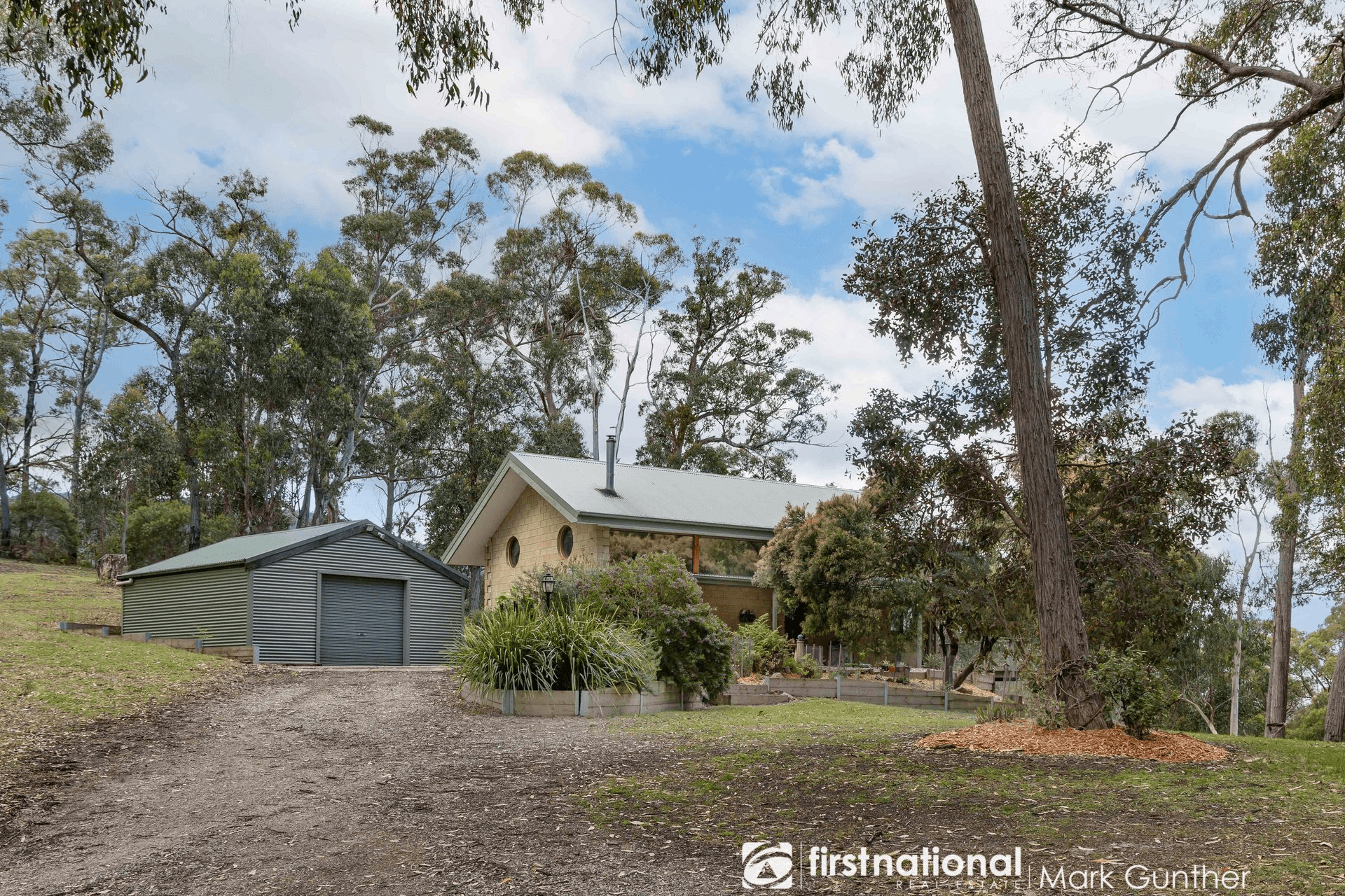 320 Lowes Road, Healesville, VIC 3777