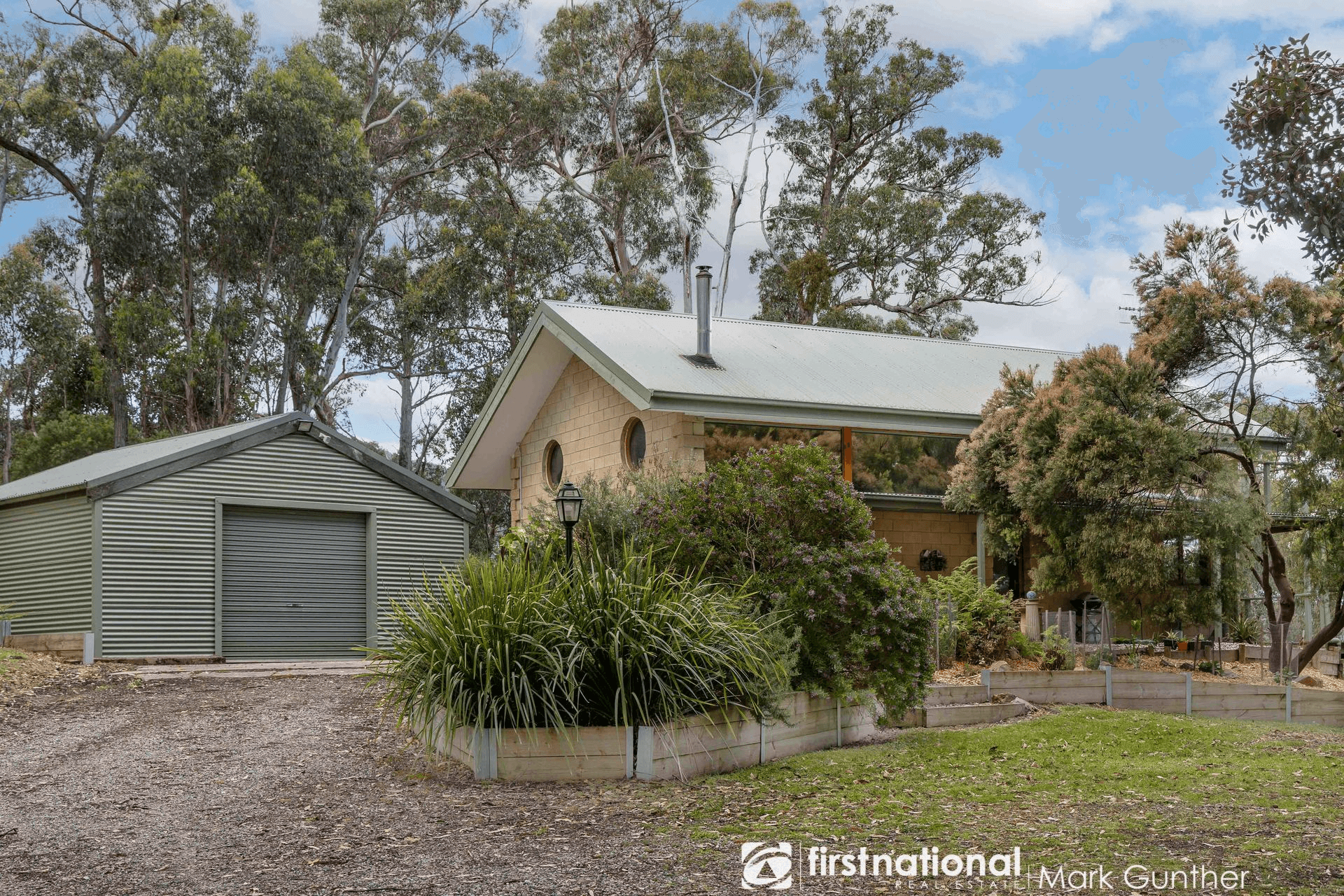 320 Lowes Road, Healesville, VIC 3777