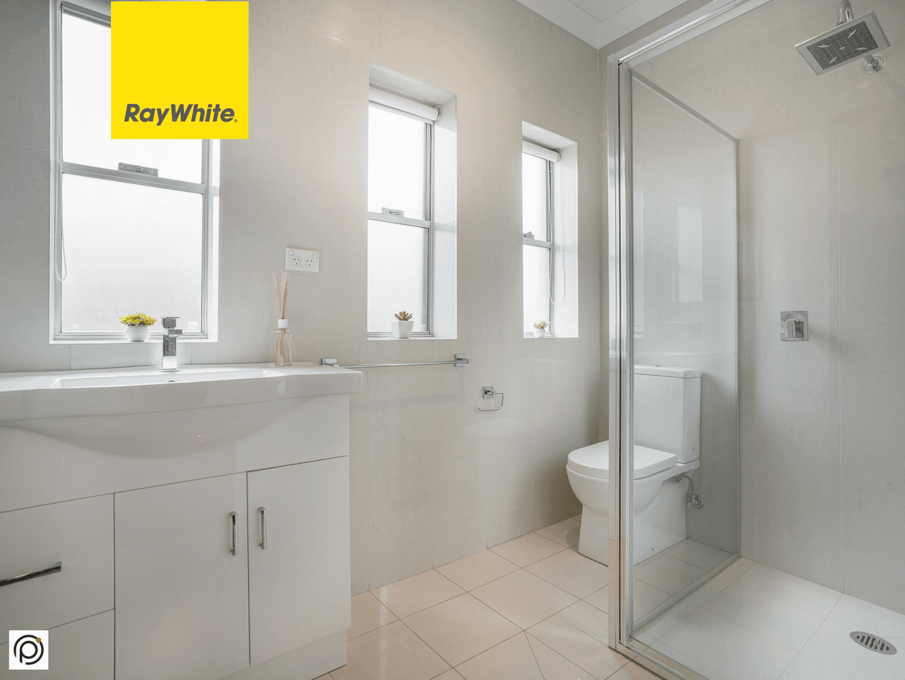 6 lee, WARRAWONG, NSW 2502