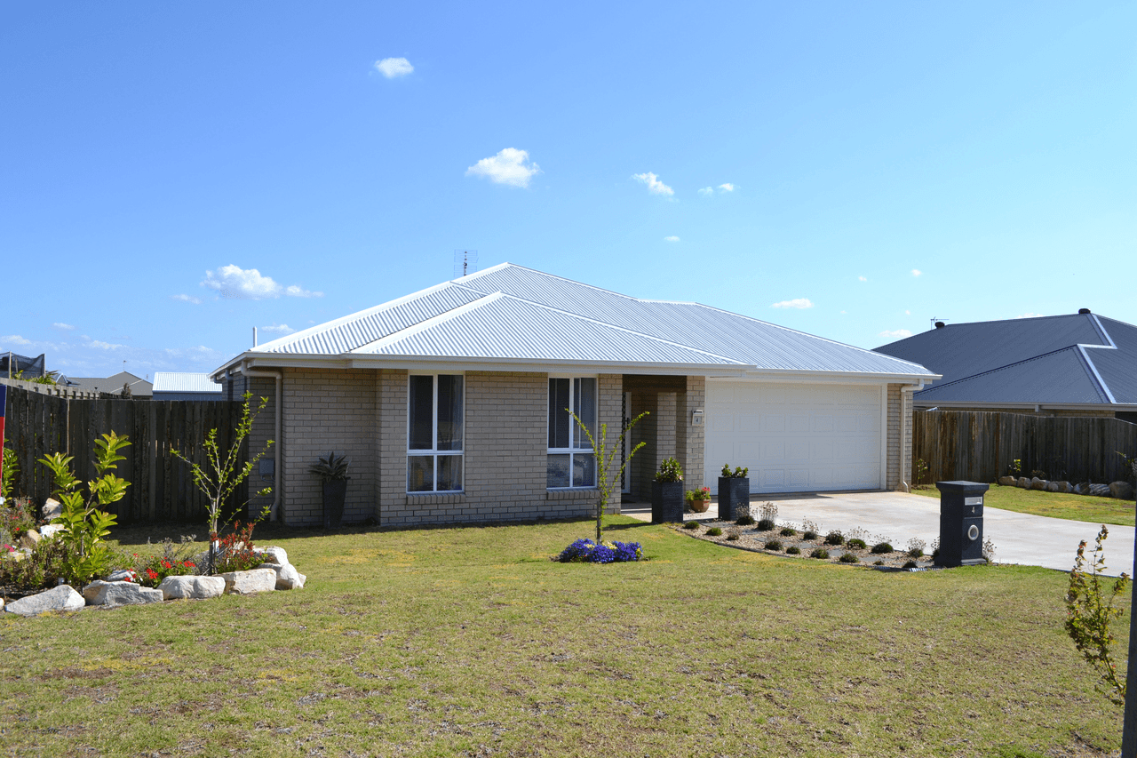 4 Wandoo Crescent, WESTBROOK, QLD 4350