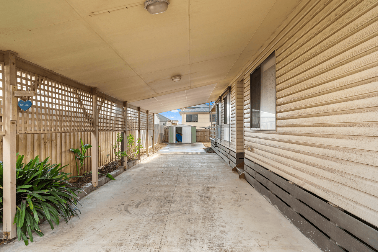 4 Broadwater Avenue, CAPE WOOLAMAI, VIC 3925