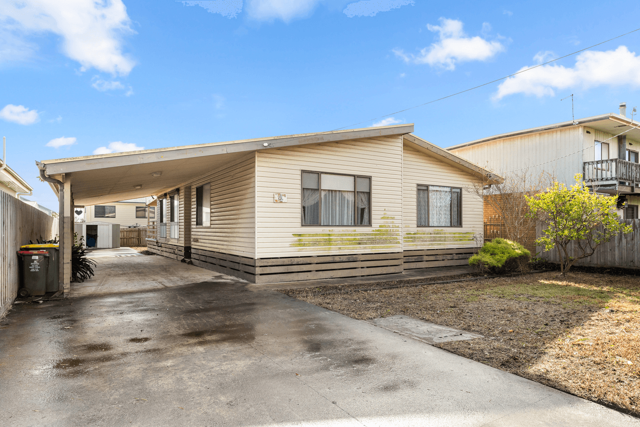 4 Broadwater Avenue, CAPE WOOLAMAI, VIC 3925