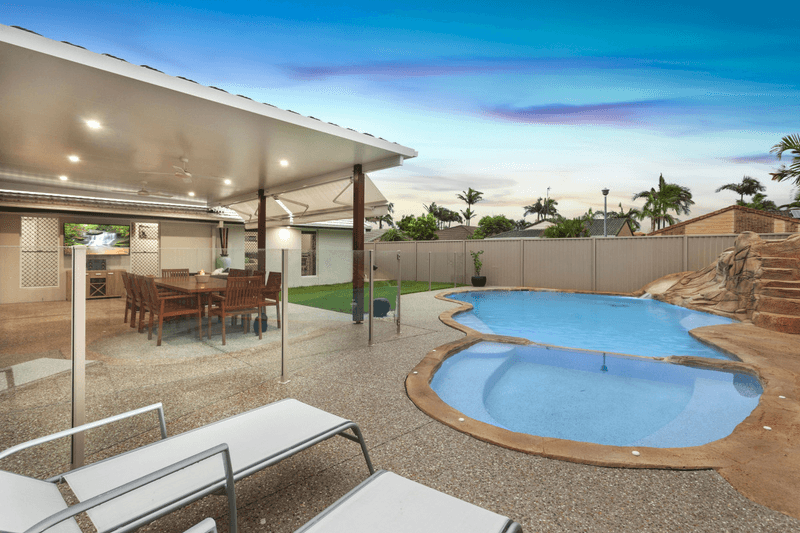 3 Capiten Court, Varsity Lakes, QLD 4227