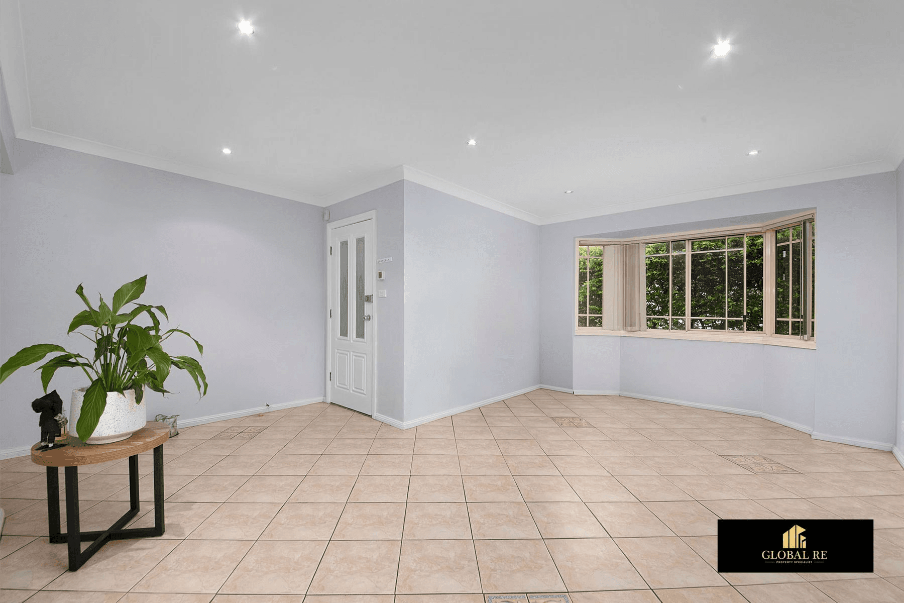1/6 Aintree Close, Casula, NSW 2170
