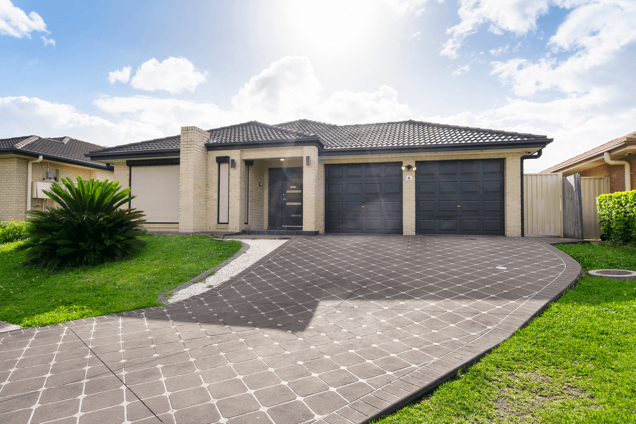 4 Correa Close, Woodcroft, NSW 2767