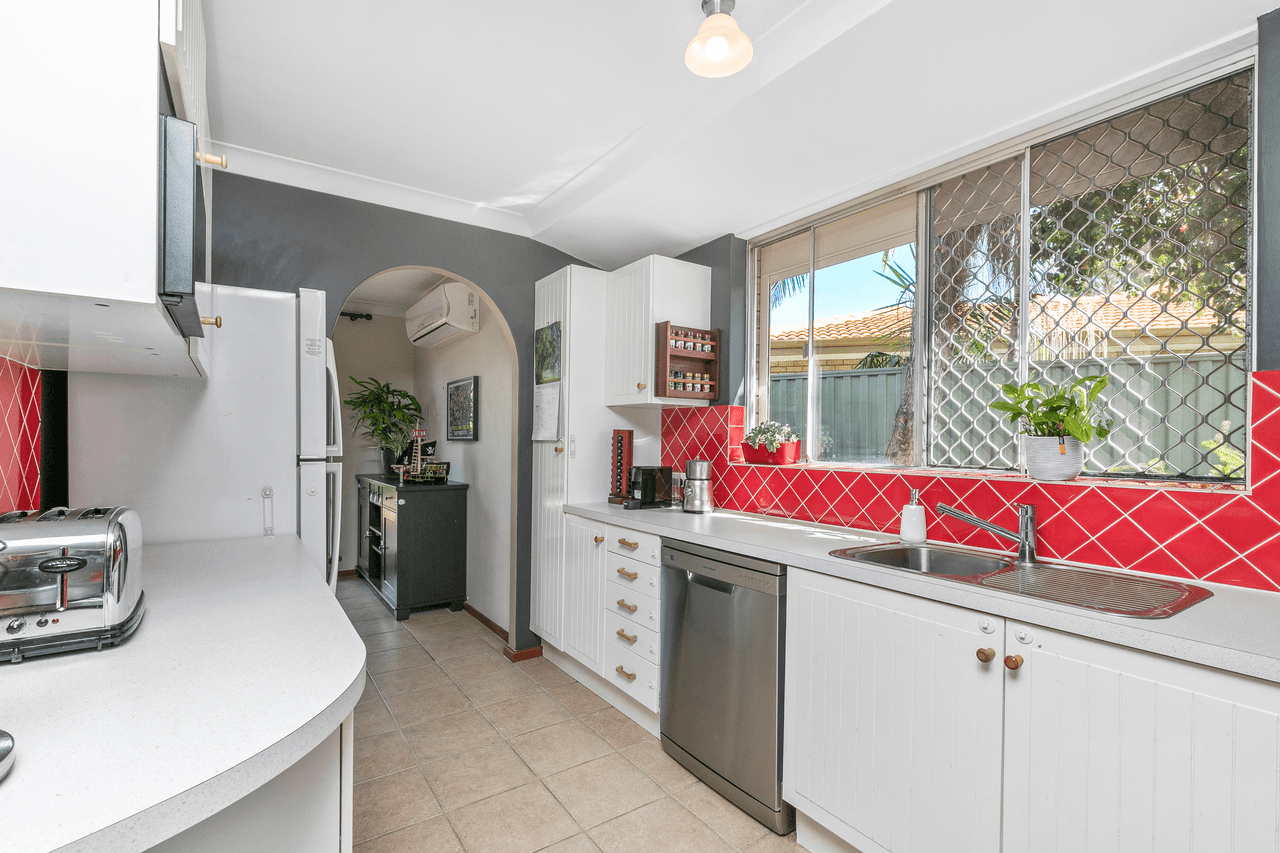 5B Grove Court, GREENWOOD, WA 6024