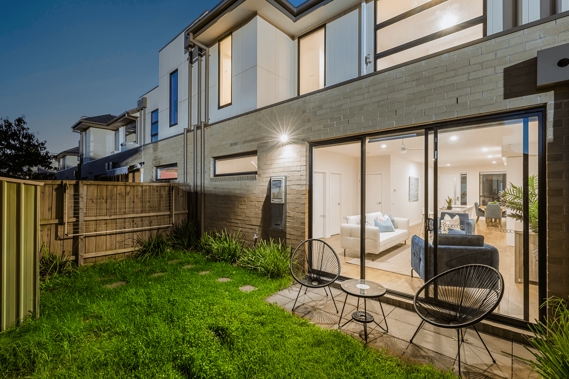 16 Grasslands Loop, Keysborough, VIC 3173