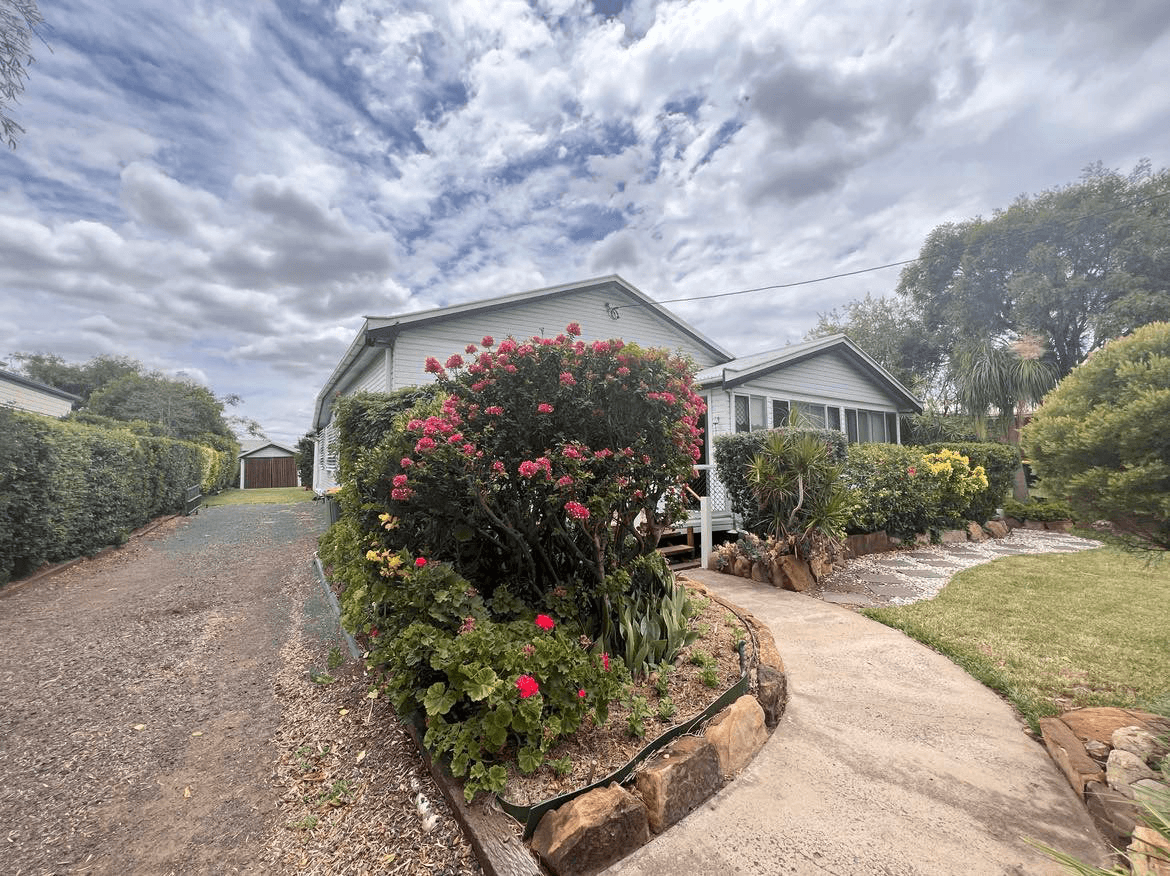 80 Pratten Street, DALBY, QLD 4405