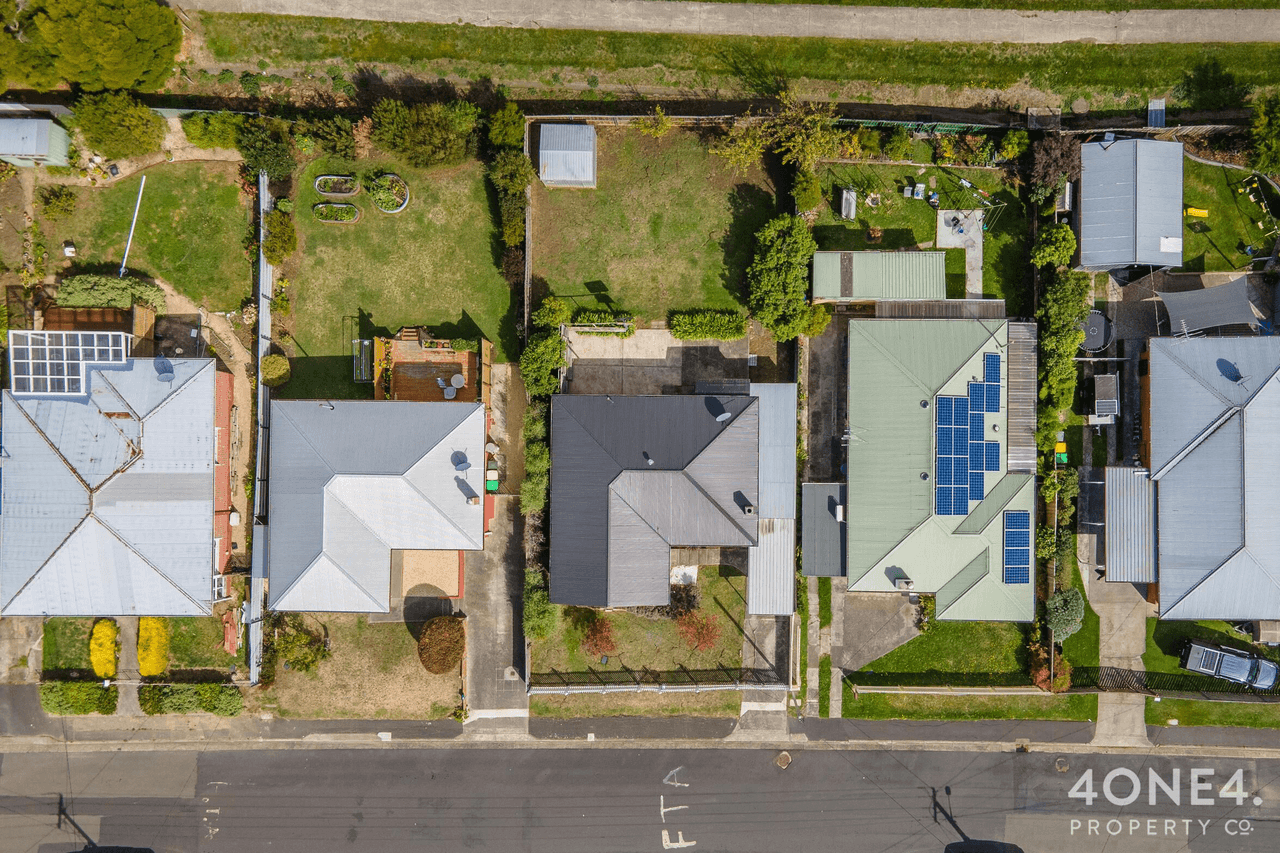 32 Ashbourne Grove, West Moonah, TAS 7009