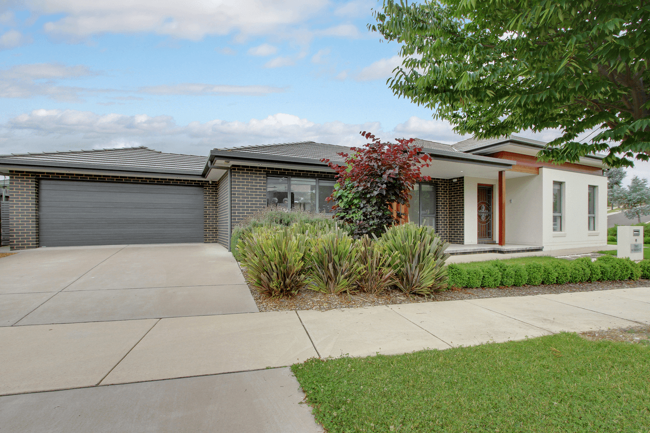 2 Mctavish St, Googong, NSW 2620
