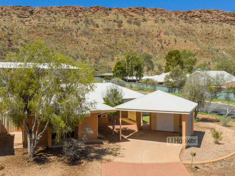 14 Clough Place, MOUNT JOHNS, NT 0874