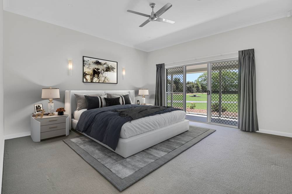 8 Sovereign Way, SAMFORD VALLEY, QLD 4520