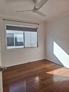 15 Hillcrest Parade, MIAMI, QLD 4220