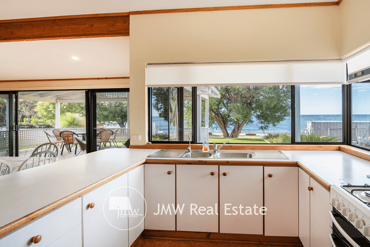 24 Bay View Crescent, DUNSBOROUGH, WA 6281